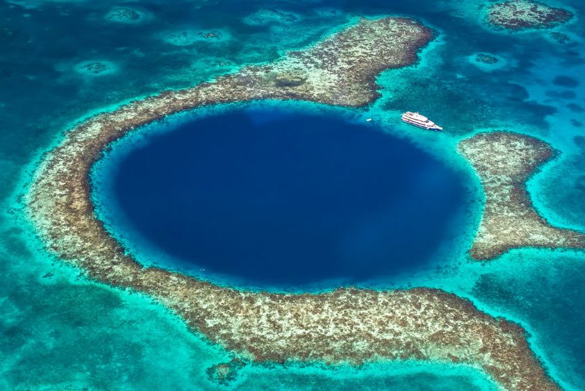 Turneffe Atoll , Offshore Belize, Belize